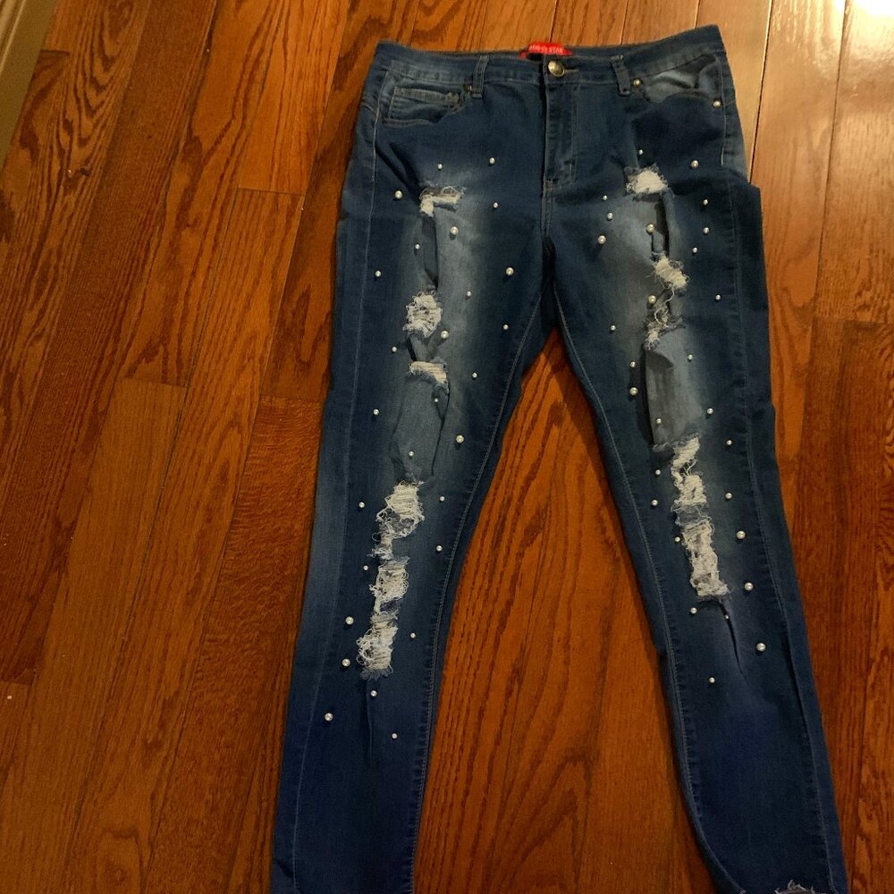 Distressed Jeans with Pearls